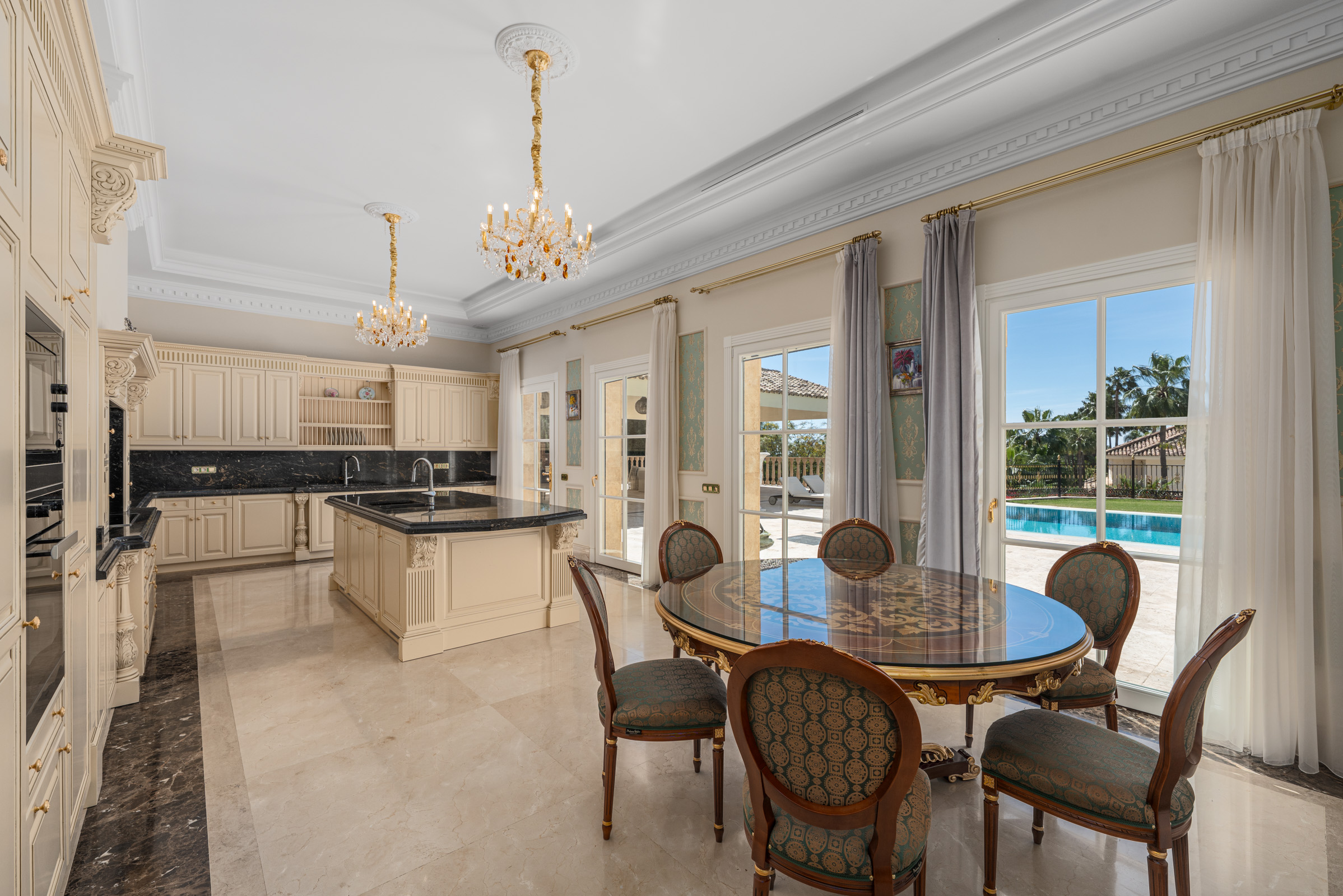 Image 11: Detached Villa For sale, Marbella, €13,000,000 [EAMo10733606]