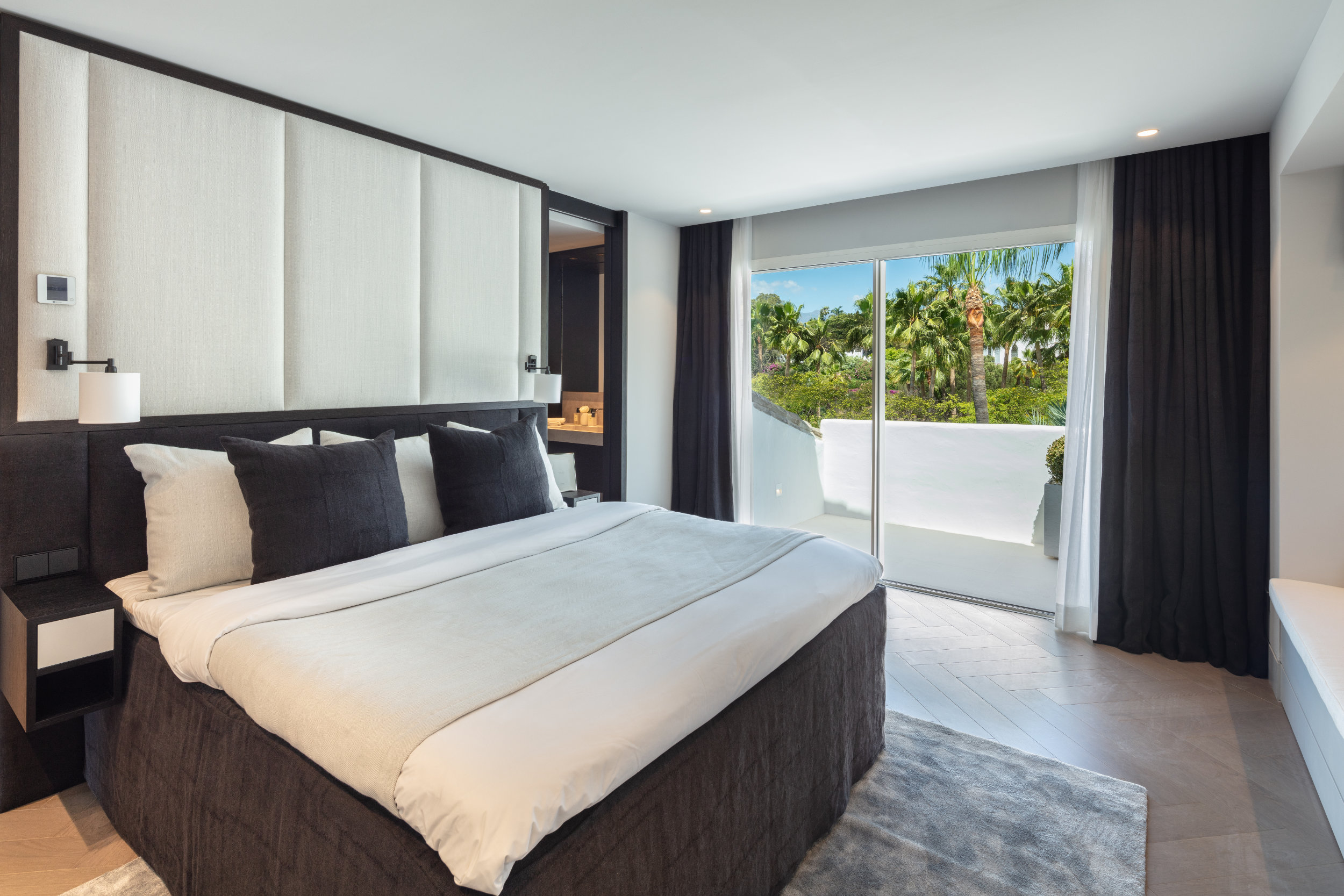 Image 19: Duplex For sale, Marbella, €5,995,000 [EAMo31732840]