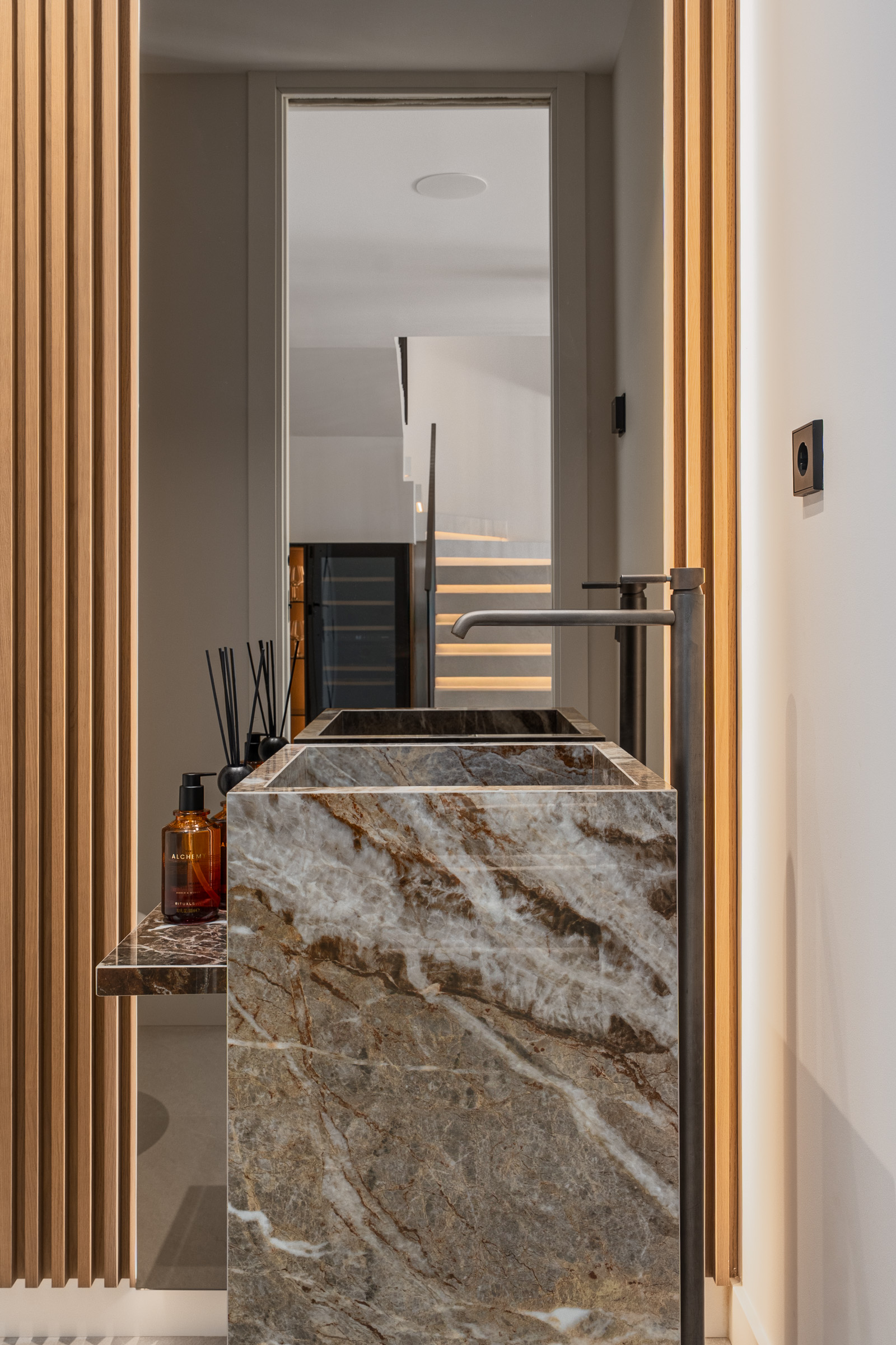 Image 15:  For sale, Marbesa, €1,750,000 [EAMo23860959]